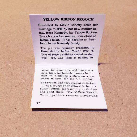 Vintage Camrose and Kross Jackie Kennedy JBK Collection brooch pin. - Picture 9 of 11